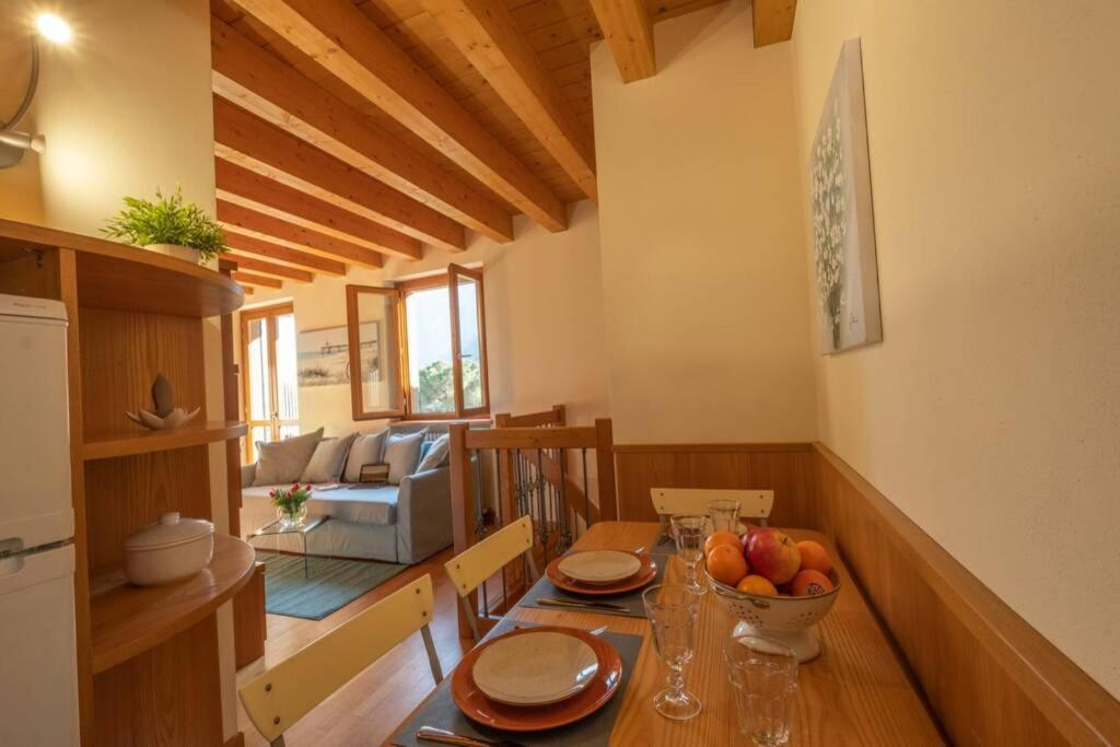 Happy Guest Apartments - Feel The Lake Riva di Solto Dış mekan fotoğraf