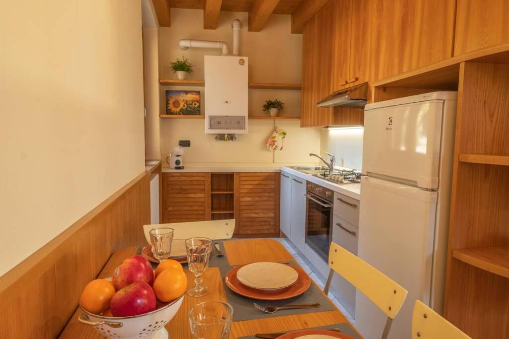 Happy Guest Apartments - Feel The Lake Riva di Solto Dış mekan fotoğraf